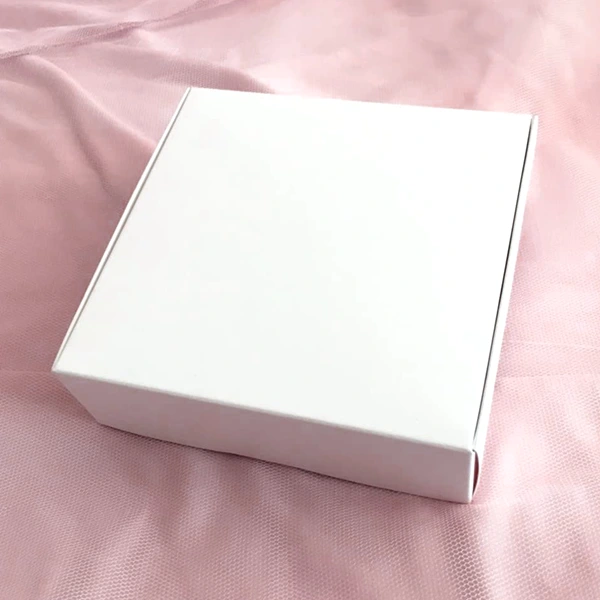 White Glossy Boxes - Image 3